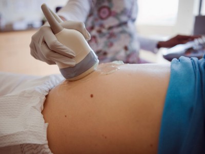 Xét nghiệm chọc ối khi mang thai: lợi ích và rủi ro?
