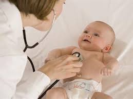 Khám sức khỏe định kỳ cho trẻ sơ sinh: Bé 2 tháng tuổi