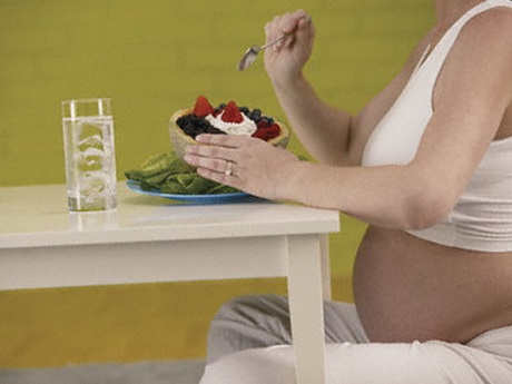 Dinh dưỡng khi mang thai: 3 nguyên tắc ăn uống cần nhớ