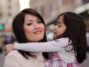 Dạy con biết yêu thương mẹ