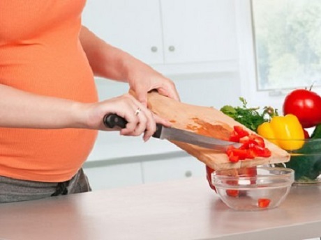 Khi mang thai nên tránh ăn gì