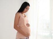 12 cách giảm đau lưng khi mang thai