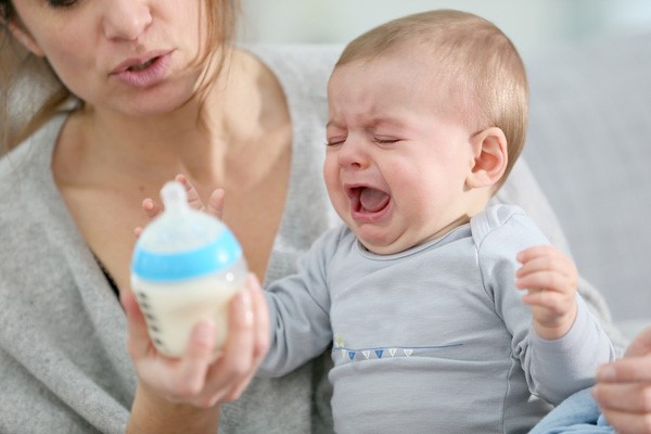 Dị ứng sữa: nguyên nhân, triệu chứng và cách điều trị cho trẻ