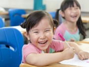 Dạy con sống tích cực: Hổ hay Cá heo?