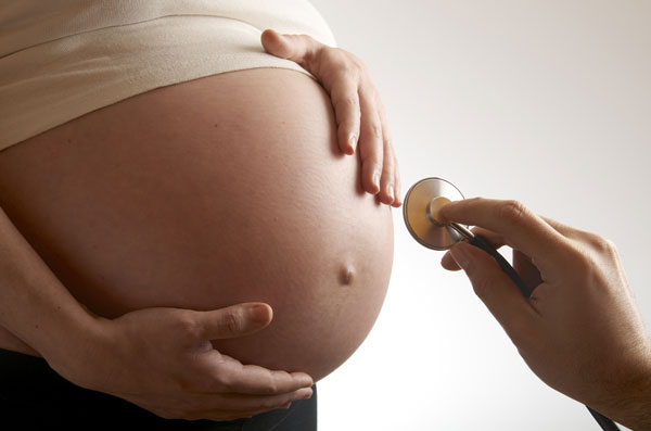 6 sự thật thú vị về chuyện em bé đạp trong bụng mẹ