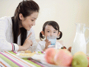 Khi nào nên cho con uống sữa tươi?