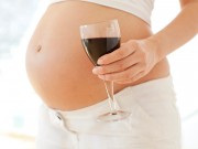 Uống rượu: Cấm kỵ khi mang thai và cho con bú