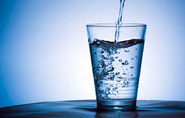 uống nước lọc khi mang thai