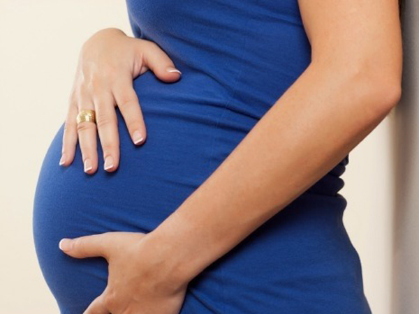 Đối phó với triệu chứng đau xương chậu khi mang thai