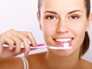 Mang bầu dễ bị sâu răng, vì sao?