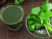Bà bầu uống nước rau má: Lạm dụng ắt gây hại!