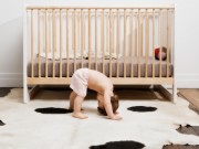 Củng cố sự an toàn cho trẻ tập đi