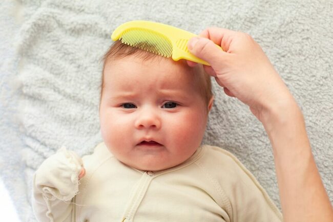 Bạn quan tâm đến việc cắt tóc máu cho bé sơ sinh mà bạn đang nuôi trong nhà? Đừng lo lắng! Salon cắt tóc đã sẵn sàng đón tiếp bé của bạn với dịch vụ cắt tóc chuyên nghiệp và an toàn cho bé. Bé yêu của bạn sẽ được nhân viên tận tình và kỹ thuật viên chăm sóc khách hàng chăm sóc thật tốt.