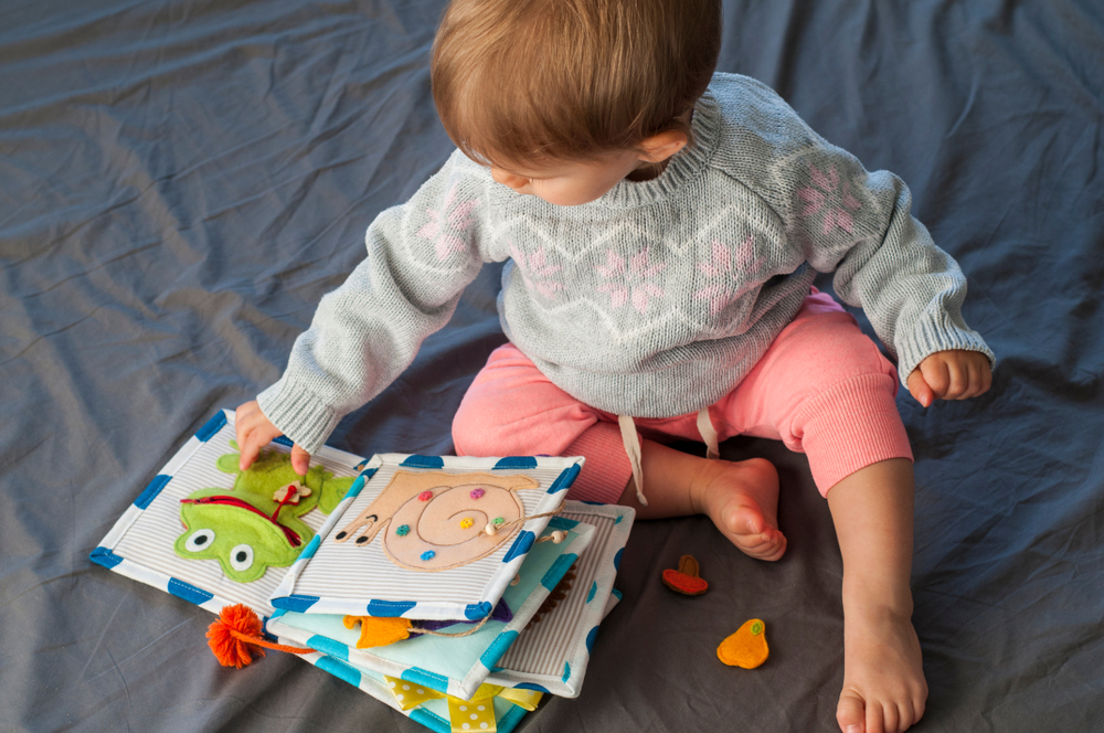 Sách tương tác cho trẻ 11 tháng tuổi