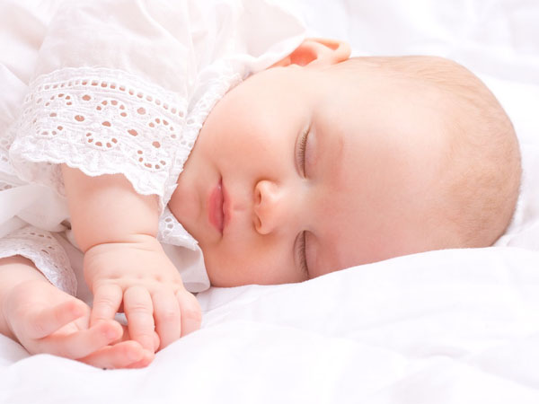 Ngủ thế nào để con khỏe mạnh, chóng lớn?