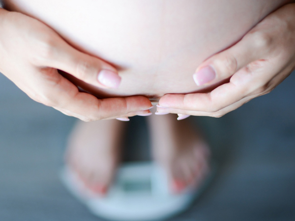 Cân nặng thai nhi thế nào mới chuẩn?