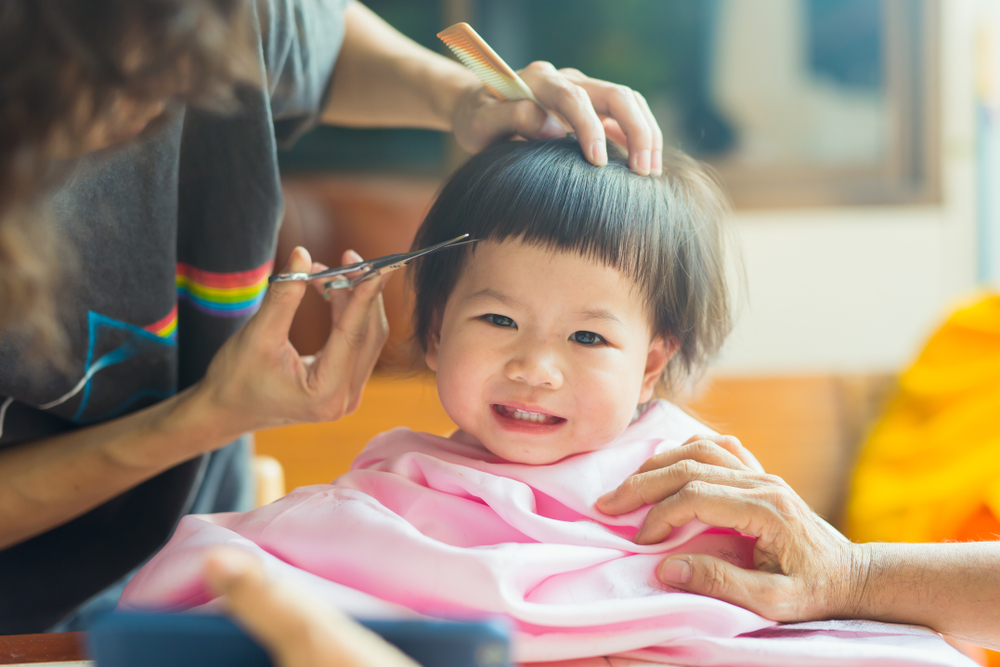 Cắt tóc cho bé gái: Gợi ý 6 kiểu tóc cực xinh thịnh hành năm 2022