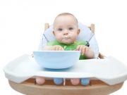 8 nguyên tắc vàng khi cho bé ăn dặm lần đầu tiên