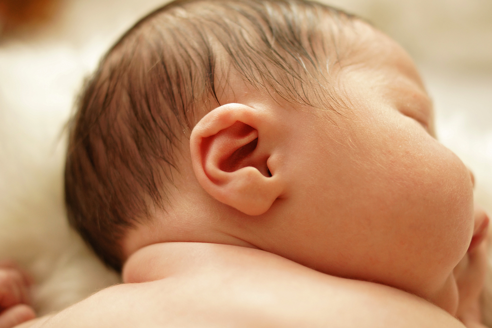 6 cách phòng ngừa tai trẻ sơ sinh có mùi hôi mẹ cần biết