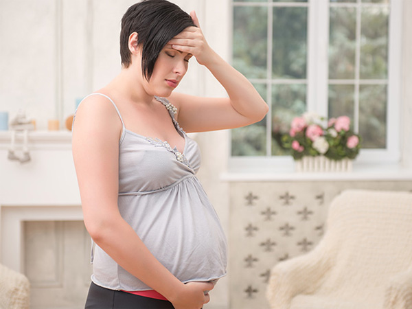 5 mẹo thoát khỏi chứng khó thở khi mang thai