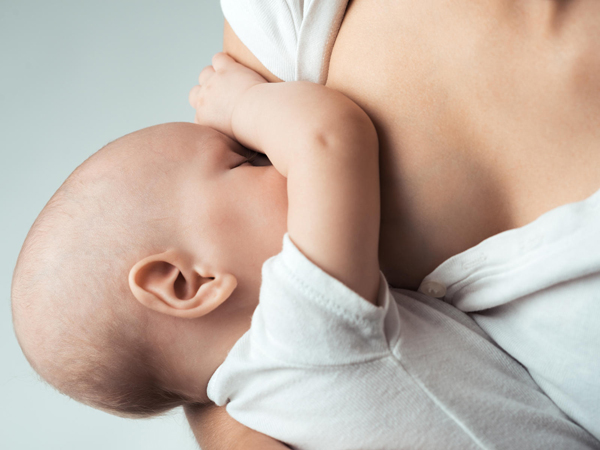 Dấu hiệu tắc tia sữa: 6 cấp độ viêm tắc tia sữa mẹ cần biết
