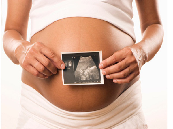 Giải đáp thắc mắc thai nhi nằm sấp có sao không?