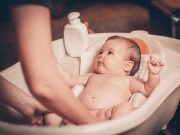 Cách tắm bé sơ sinh bị cảm bằng nước gừng hiệu quả