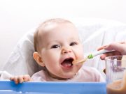 4 món cháo cho bé ăn dặm "chuyên trị" còi xương