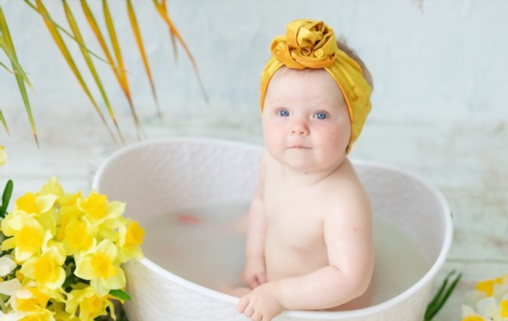 Tắm gì cho trẻ sơ sinh rụng lông nhanh lại an toàn tại nhà?
