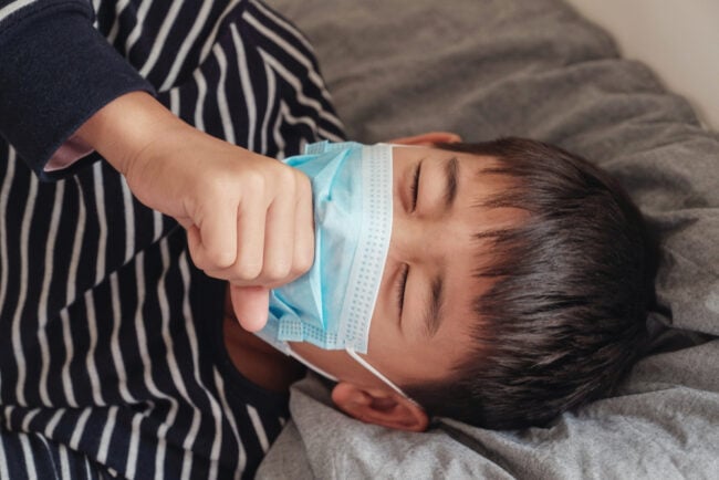 Trẻ bị viêm phổi nên ăn gì, kiêng gì mẹ đã biết chưa?