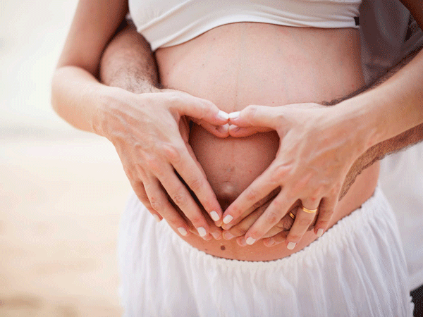 Khi mang thai có nên quan hệ không? Các tư thế quan hệ khi mang thai