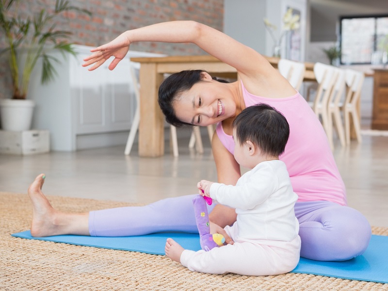 Lợi ích của yoga cho mẹ sau sinh thần kỳ như thế nào?