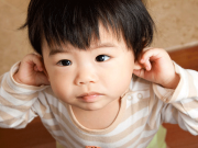 Chế ngự cơn thịnh nộ khi bé khủng hoảng tuổi lên 3