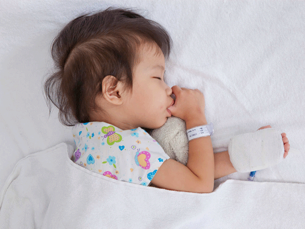 Những ngộ nhận lâu năm về sốt và tăng thân nhiệt ở trẻ sơ sinh