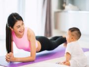 Những bài tập thể dục sau sinh giúp mẹ lấy lại vóc dáng thời con gái