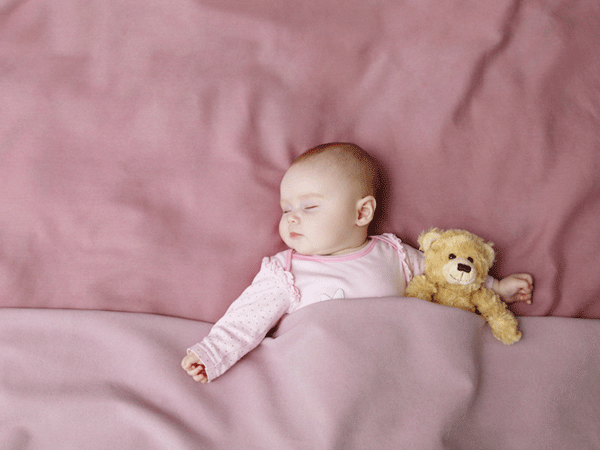 Giấc ngủ của trẻ sơ sinh: 10 điều Nên và Không Nên
