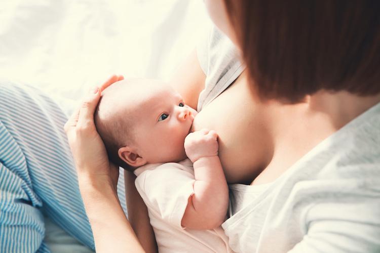 Trẻ sơ sinh bú bao nhiêu là đủ