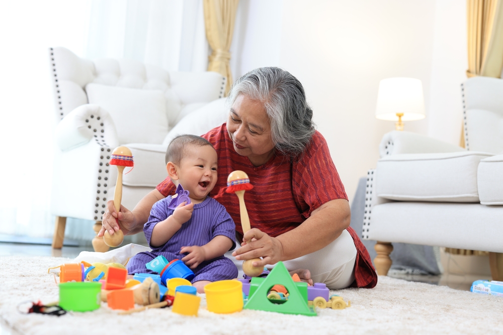 Cách viết thiệp thôi nôi cho bé độc đáo, sáng tạo và ý nghĩa