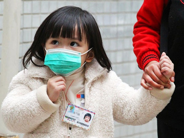 Trẻ bị viêm phổi uống thuốc gì để bệnh nhanh khỏi?