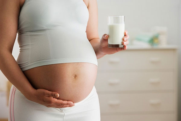 uống sữa bầu khi mang thai 3