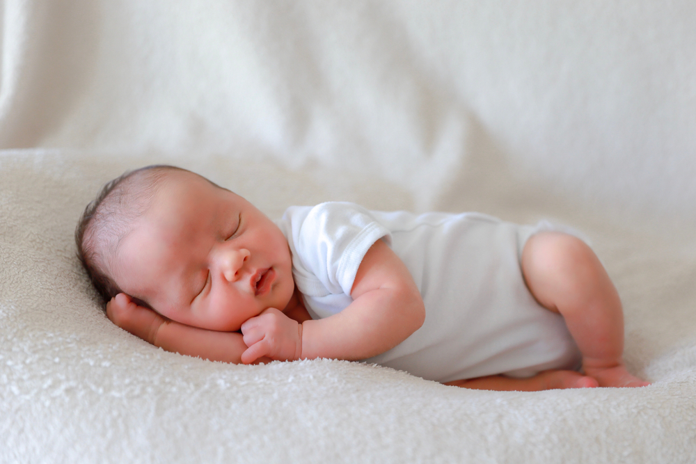 Tập thói quen ngủ cho bé
