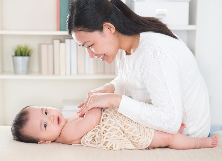 massage cho trẻ để kích thích tiêu hóa