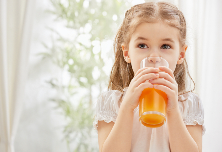 lợi ích khi cho trẻ dùng nước cam