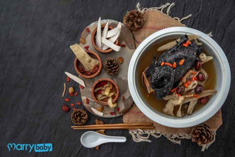 6 cách làm gà ác tiềm thuốc bắc cho bà bầu và mẹ cho con bú
