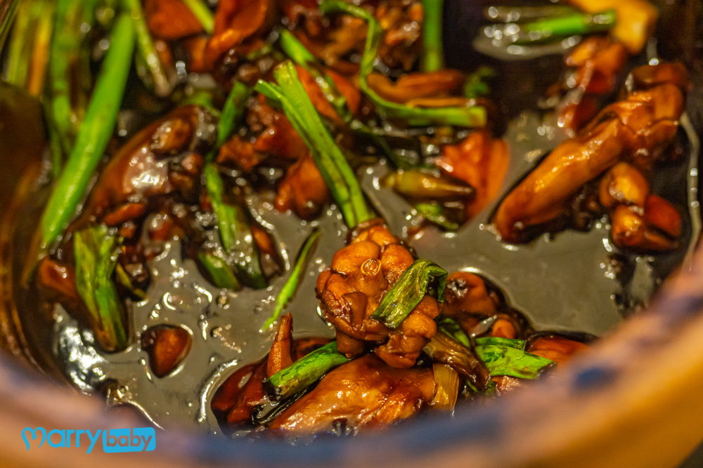 Cách nấu cháo ếch Singapore cho mẹ và bé chuẩn nhà hàng