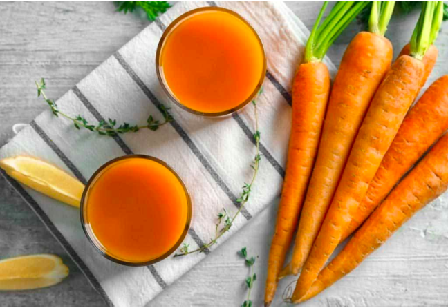 3 tháng đầu có nên uống nước cam cà rốt không?