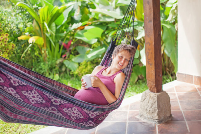 Nằm võng khi mang thai có ảnh hưởng gì đến thai nhi không?