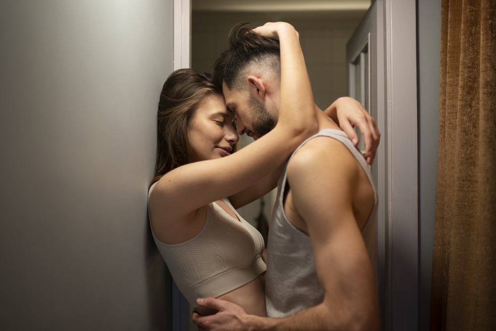 10 cách làm tình cho phụ nữ lên đỉnh nhiều lần và sướng phát điên