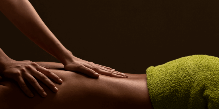 Massage 5 huyệt đạo kích thích ham muốn giúp bạn có "cuộc vui" trọn vẹn