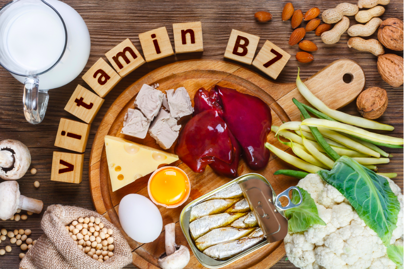 vitamin B7 trị rụng tóc sau sinh 